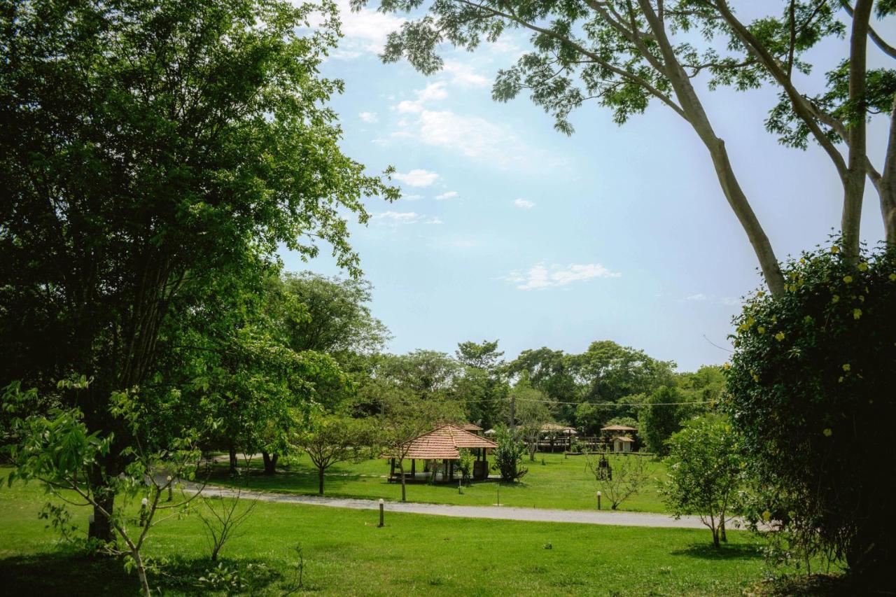 Hotel Santa Esmeralda Bonito  Esterno foto